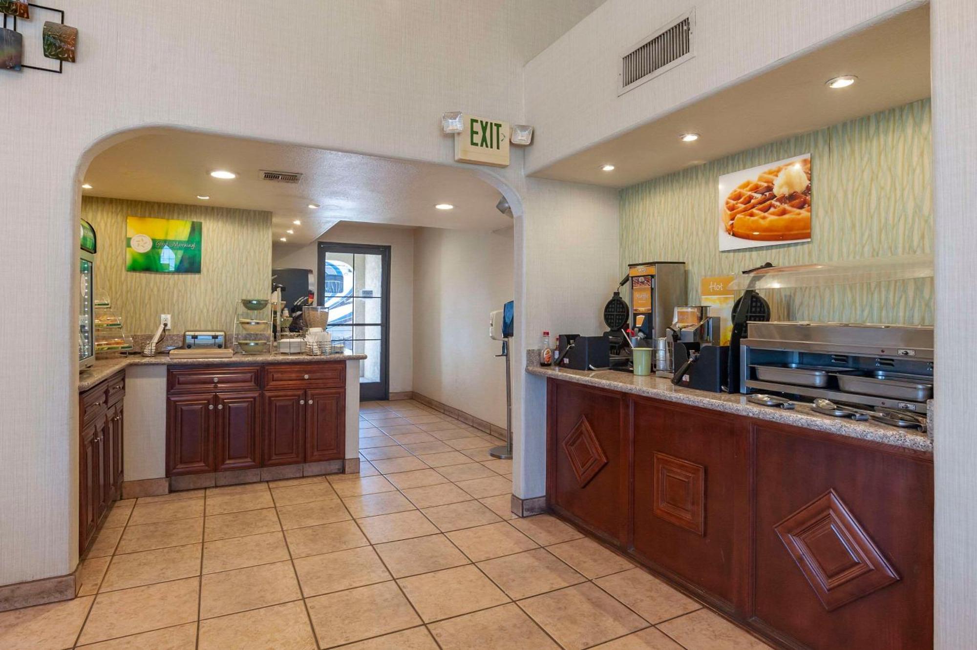 Quality Inn Blythe I-10 Экстерьер фото